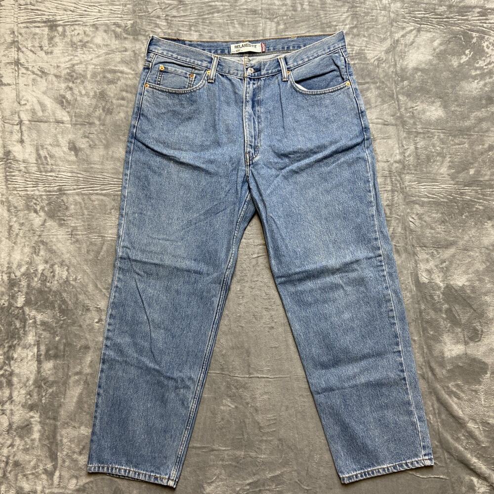 Vintage Levi's 550 Relaxed Fit Jeans Men's Size 38x30 Light‎ Blue Denim